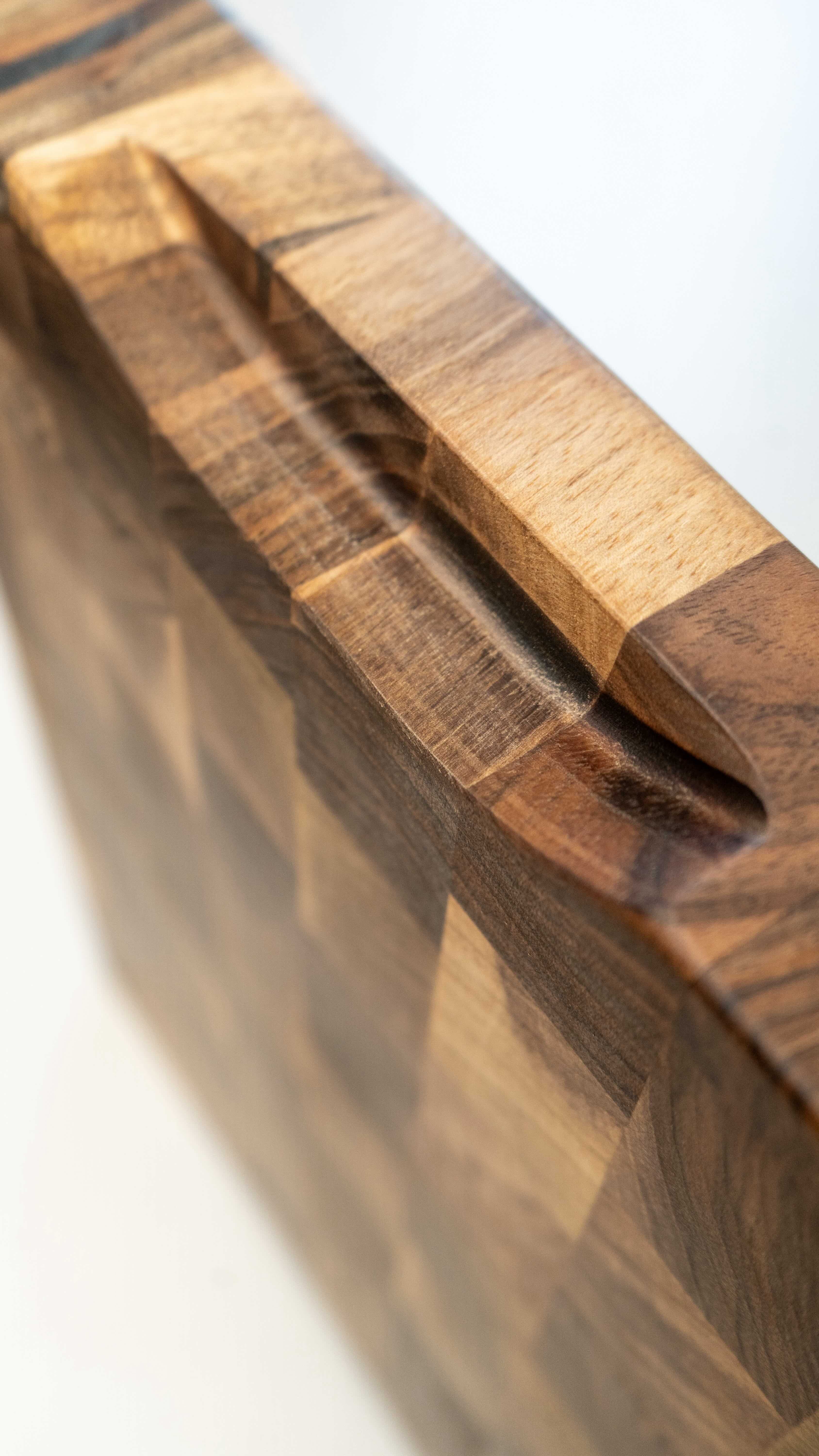 End Grain Cutting Board [Walnut Wood] - Image 5