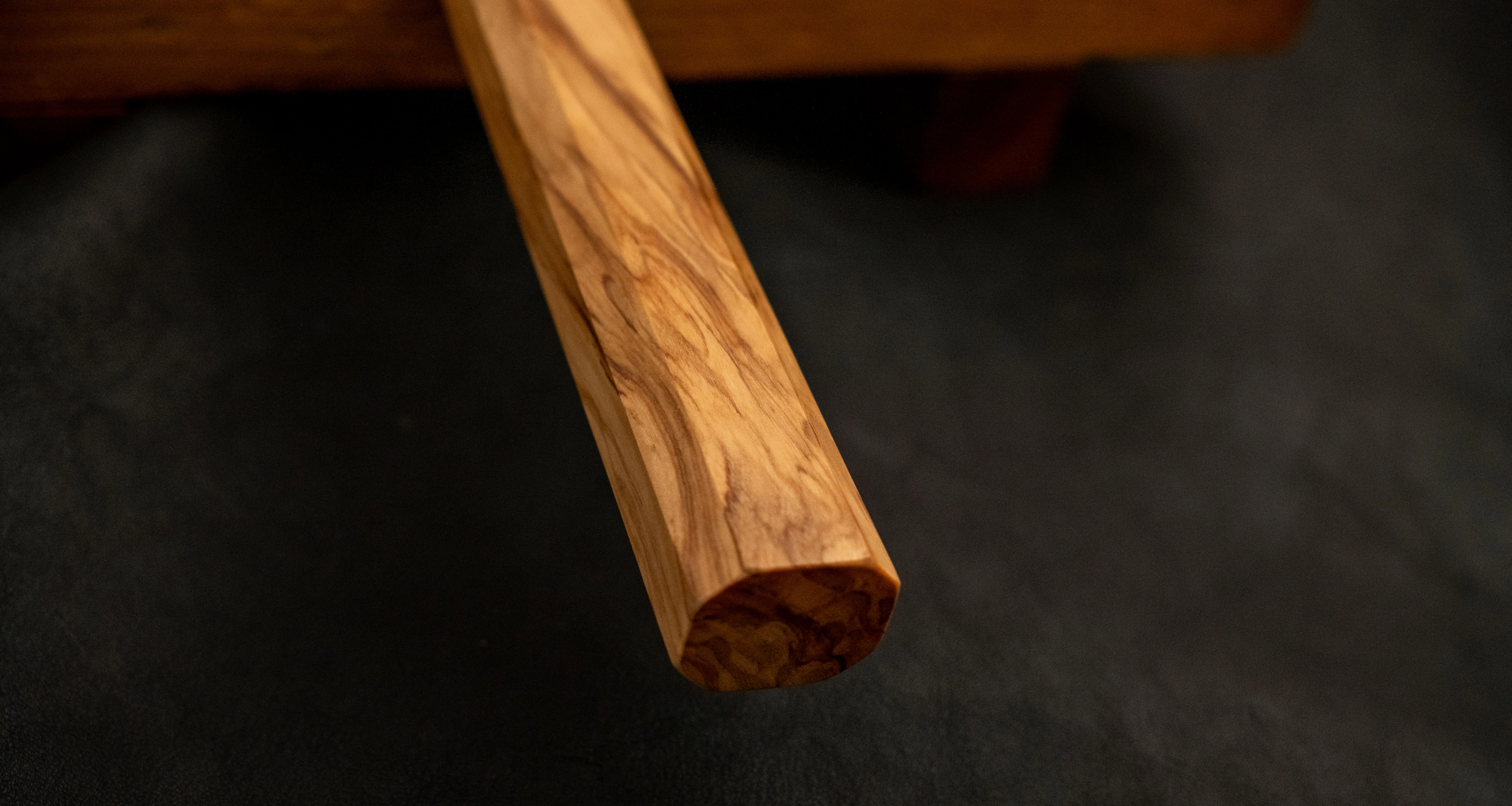 Hatsukokoro Mercury Kiri-Gyuto Kurozome Damascus 210mm (8.3") [Mono Olivewood] - Image 6