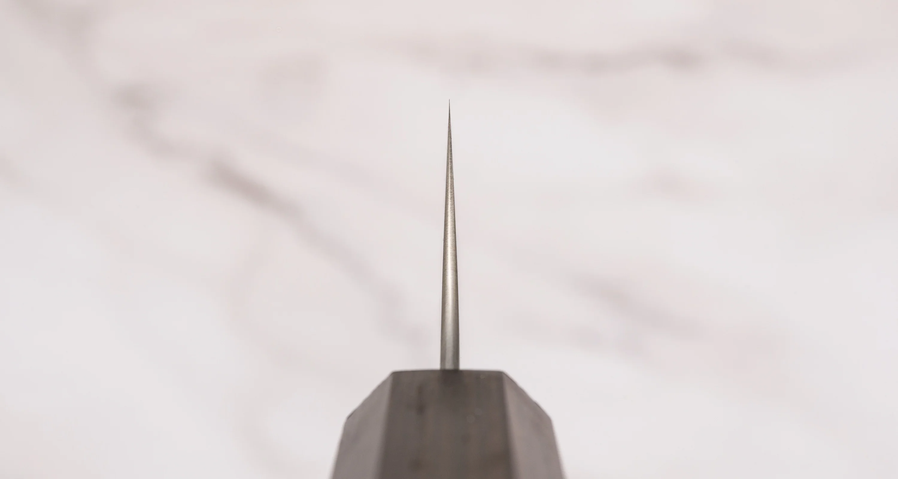 Hayabusa Gyuto VG-10 Tsuchime Damascus Ebony 210mm (8.3") - Image 3
