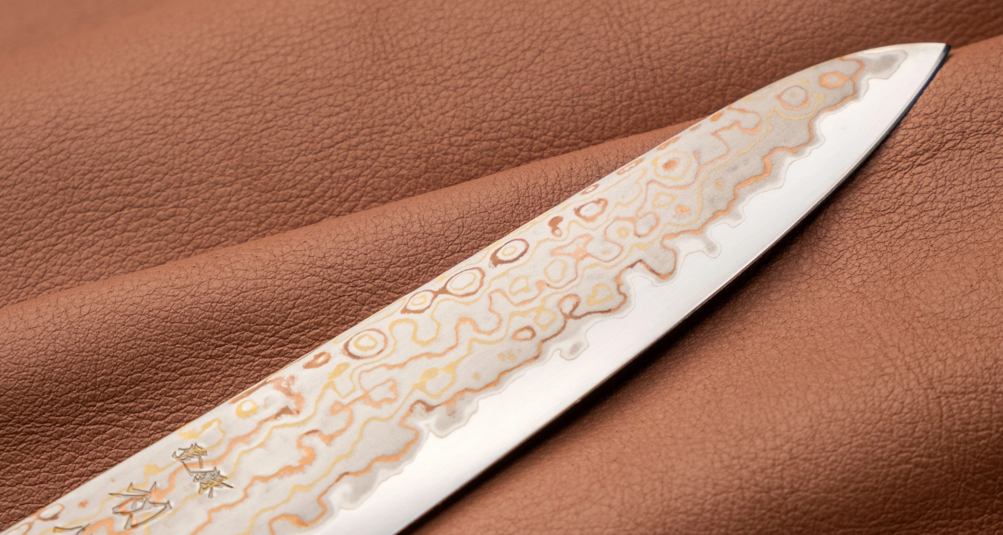 Hayabusa Petty Aogami #2 Rainbow Damascus 150mm (5.9") - Image 4