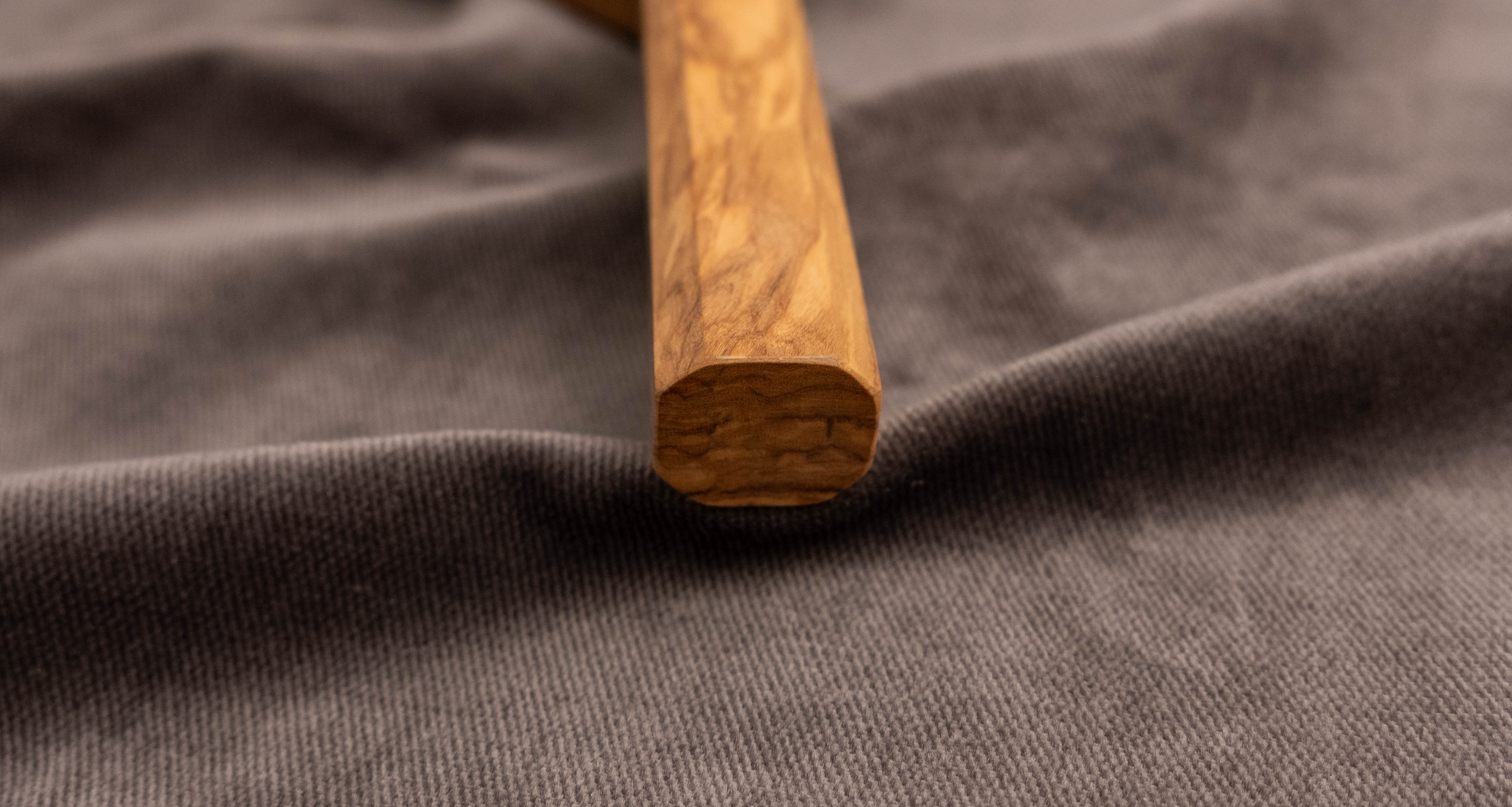 Hayabusa Santoku Aogami Super Olive Wood 180mm (7.1") - Image 6