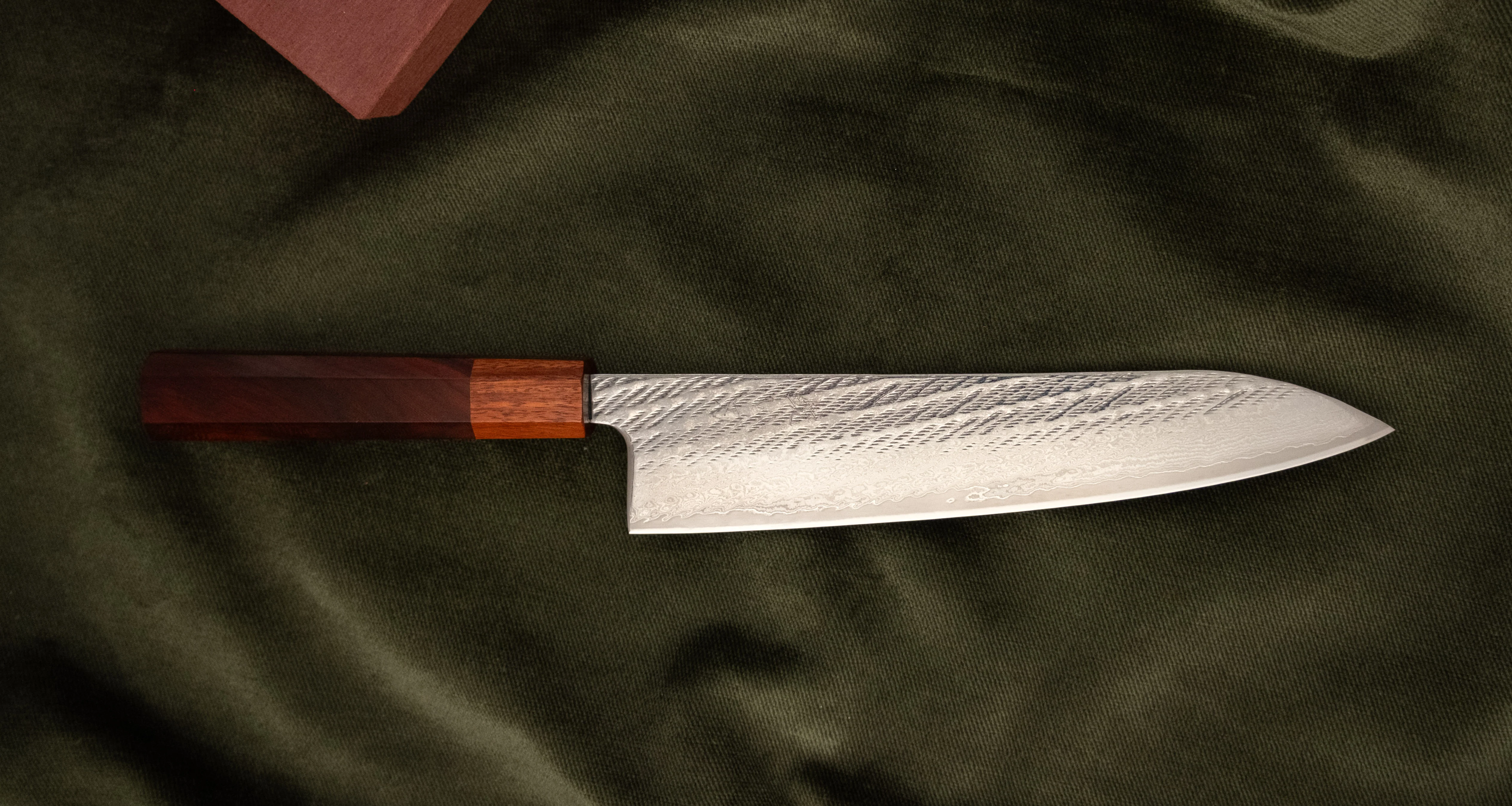 Hokiyama Gyuto Ginsanko Nawame Damascus 210mm (8.3") [Kaotan/Rosewood] - Image 11
