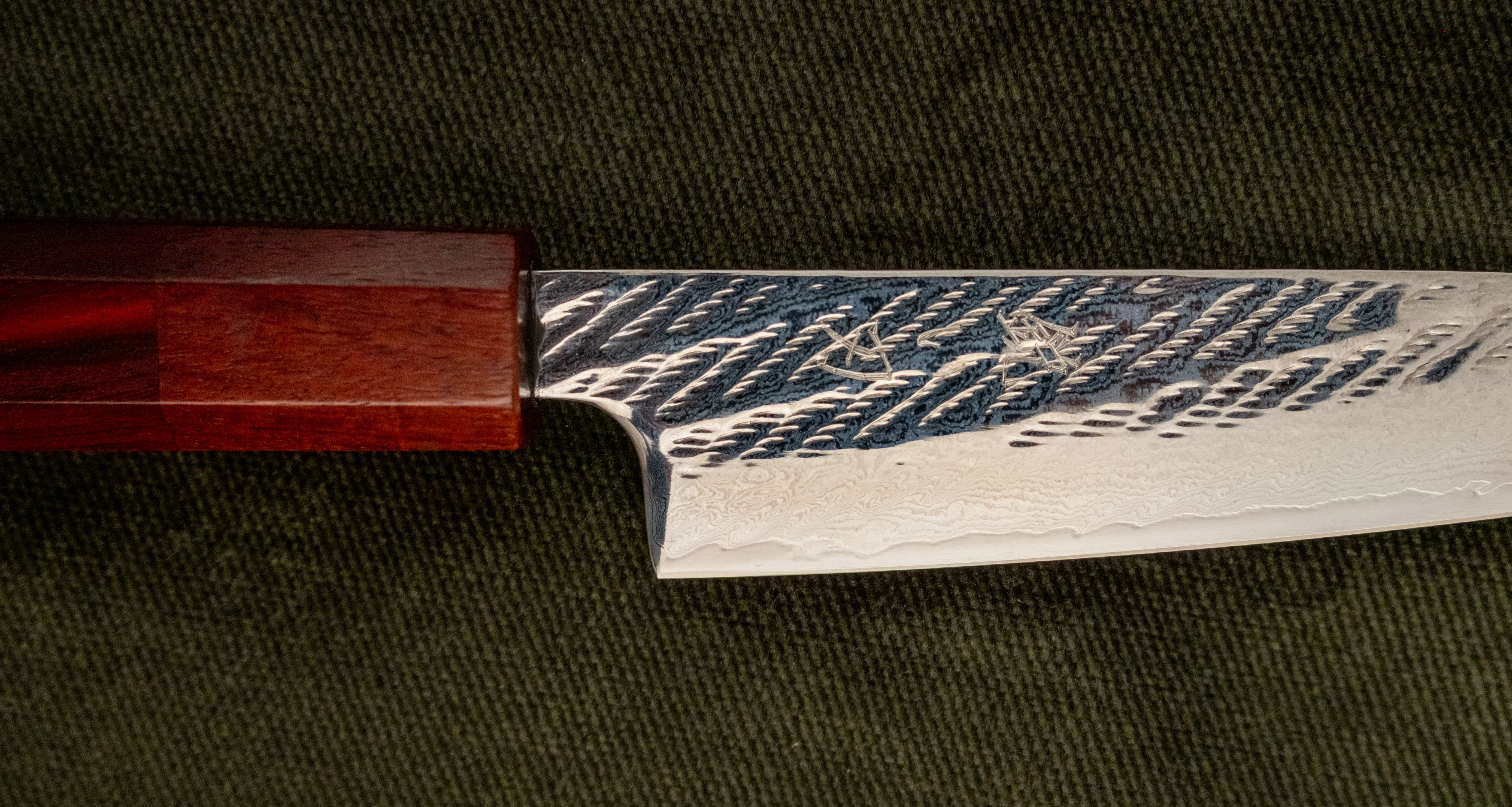 Hokiyama Petty Ginsanko Nawame Damascus 135mm (5.3") [Kaotan/Rosewood] - Image 7