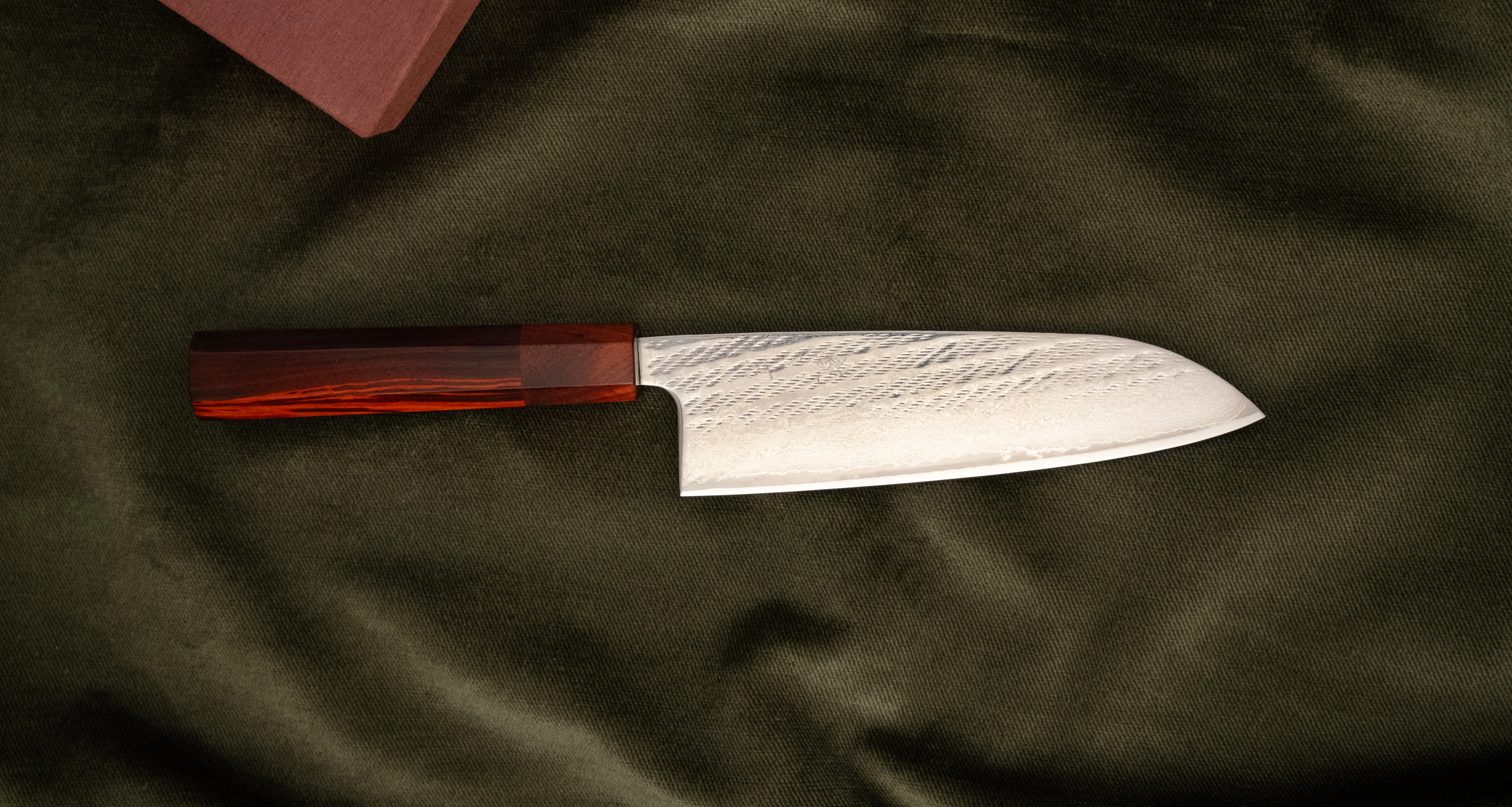 Hokiyama Santoku Ginsanko Nawame Damascus 165mm (6.5") [Kaotan/Rosewood] - Image 10