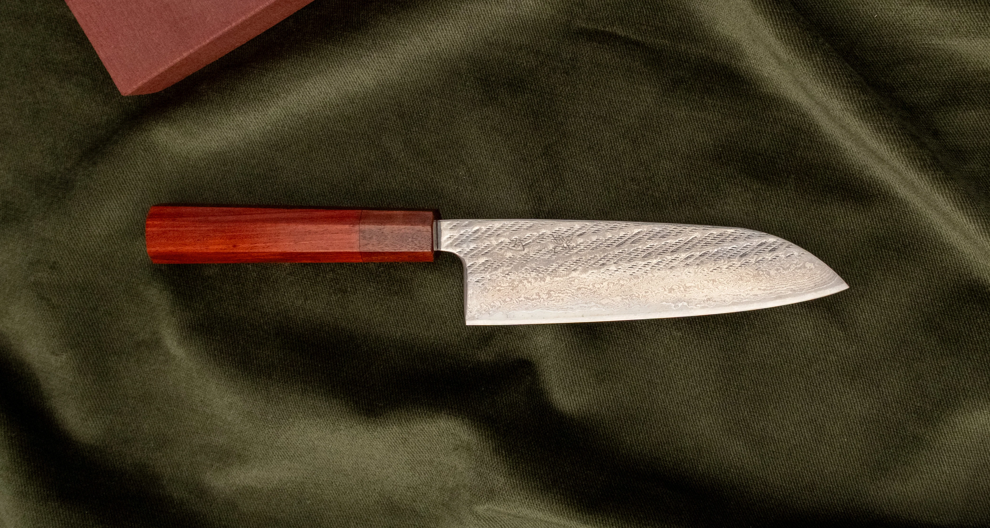 Hokiyama Santoku Ginsanko Nawame Damascus 165mm (6.5") [Kaotan/Rosewood] - Image 4