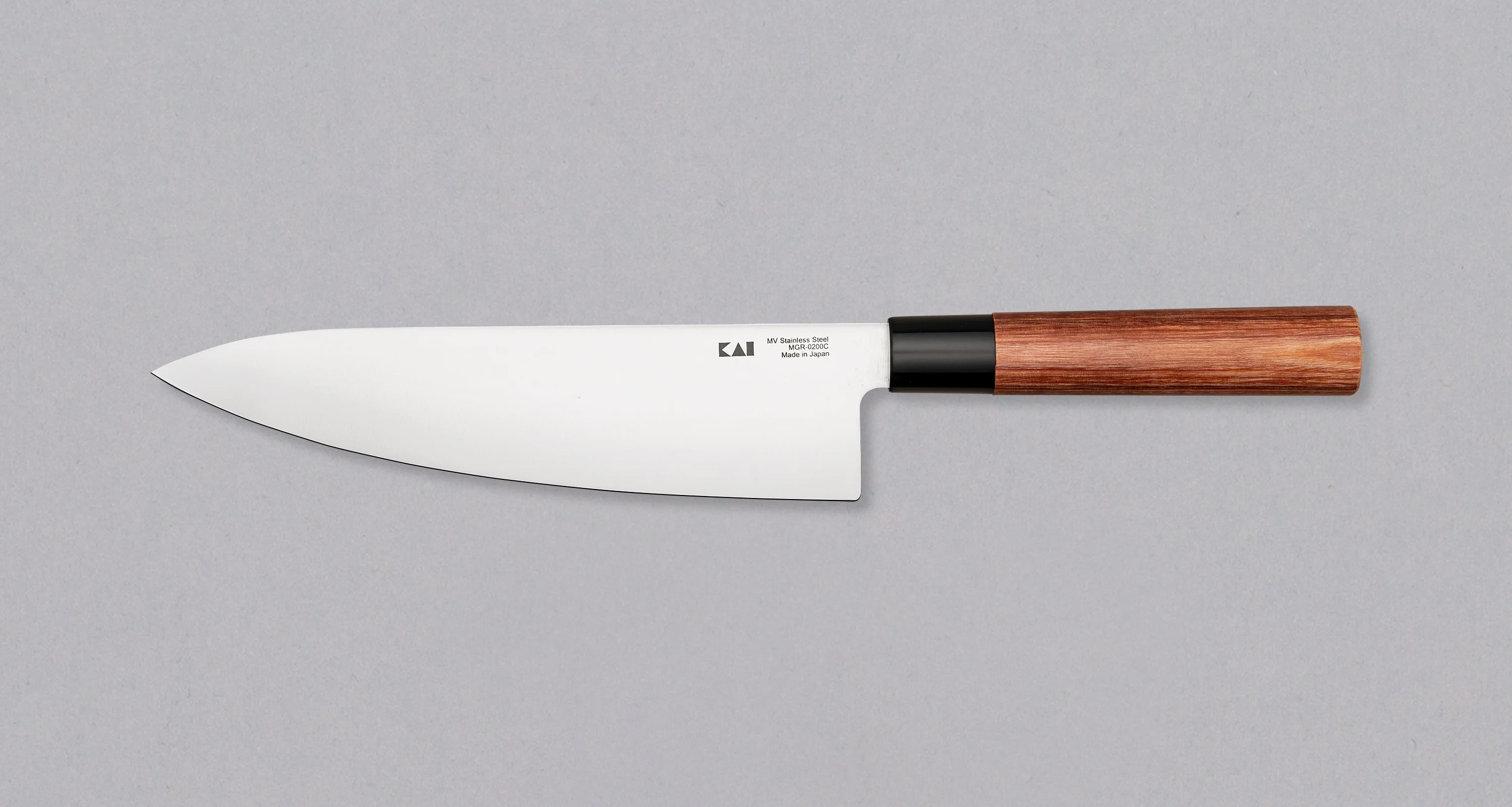 Kai Shun Seki Magoroku Red Wood Gyuto 200mm (7.9") - Image 2