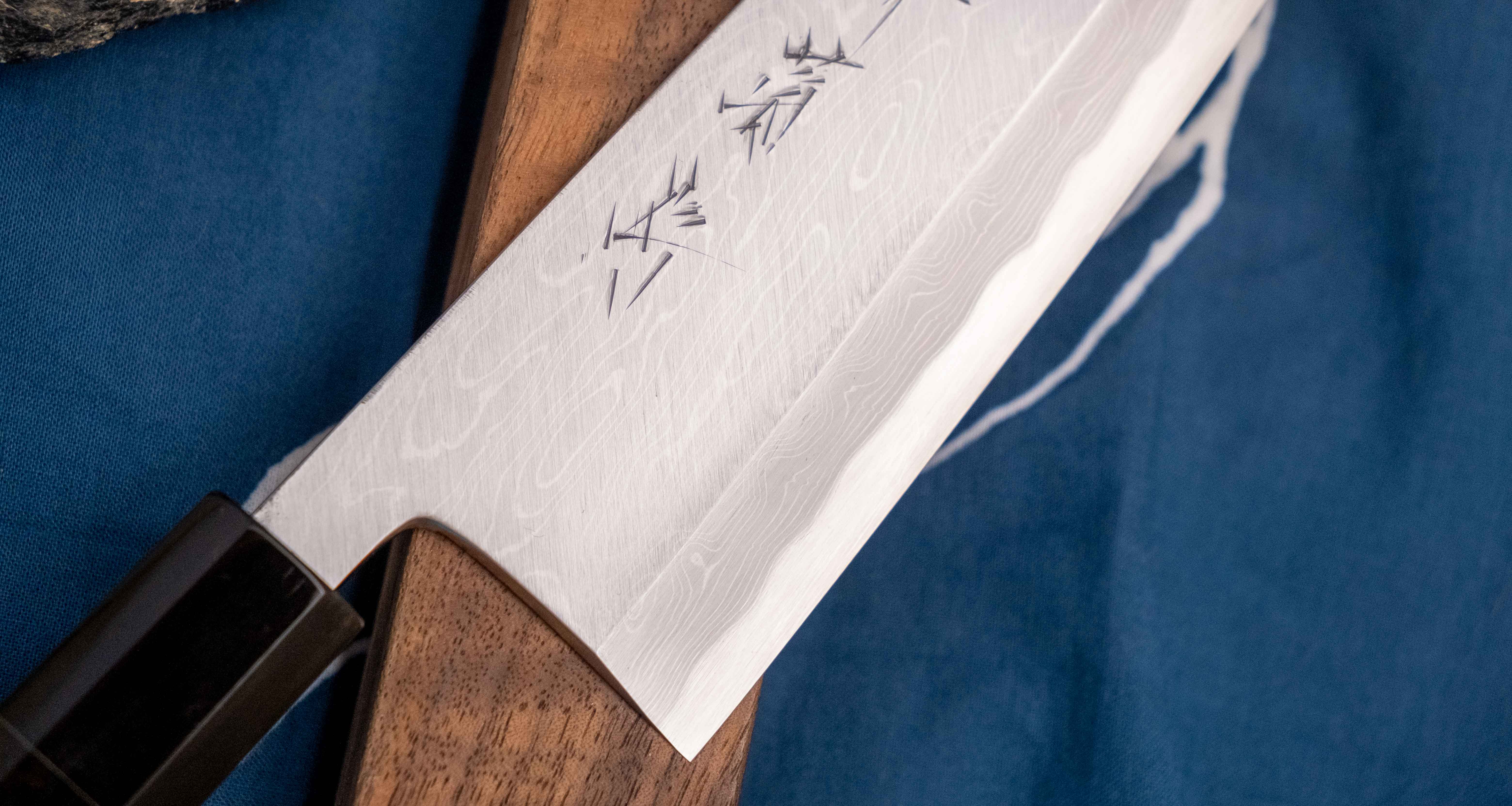 Kawamura Sakimaru-Gyuto Aogami #2 Damascus 220mm (8.7") [ebony] - Image 6
