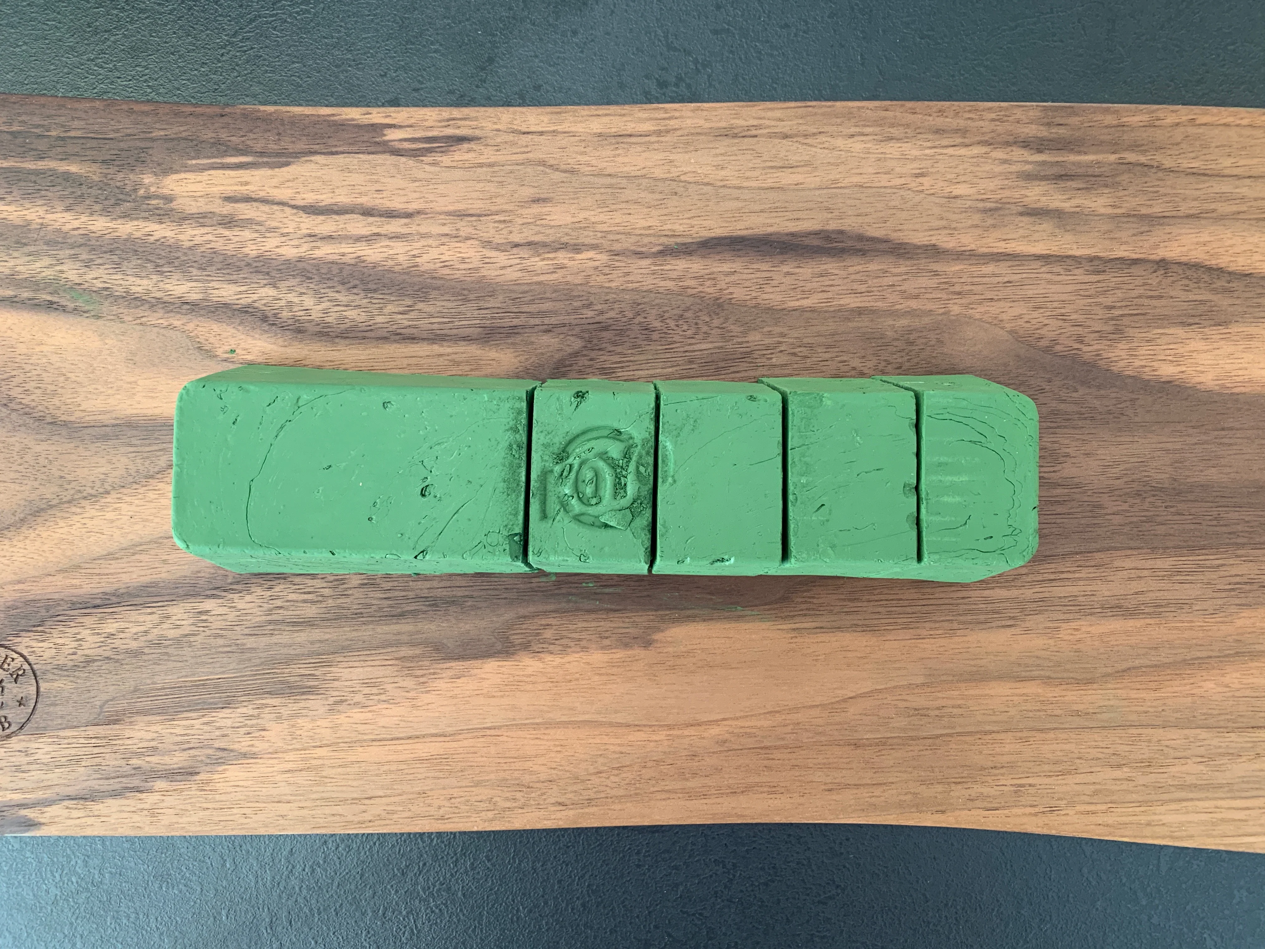 Koyo "Green Rouge" Polishing Compound [smaller chunk] - Image 5