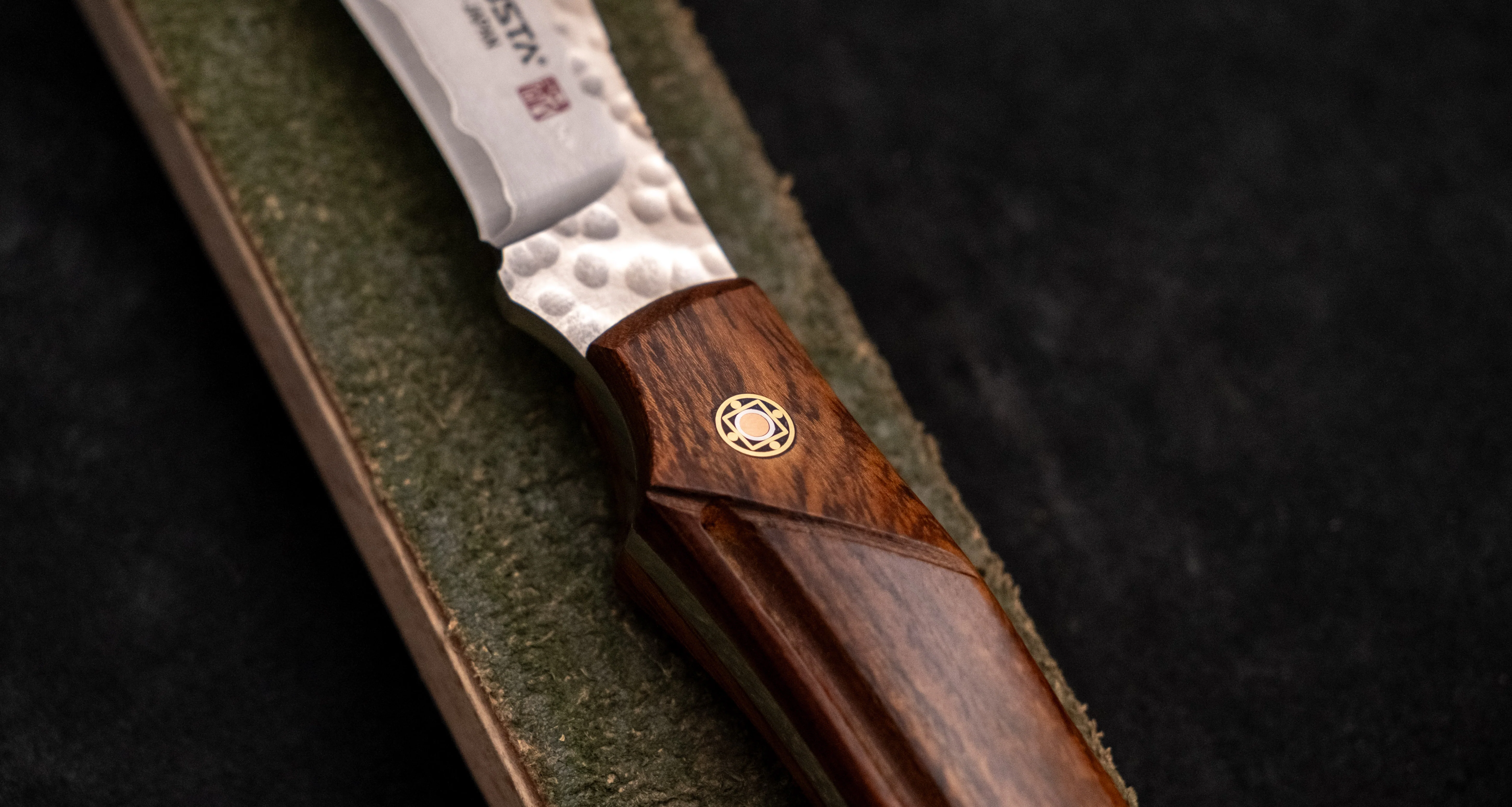 Mcusta Mike Irie Sport 300 Damascus VG-10 Core Ironwood Fixed Blade [MC-233DI] - Image 6