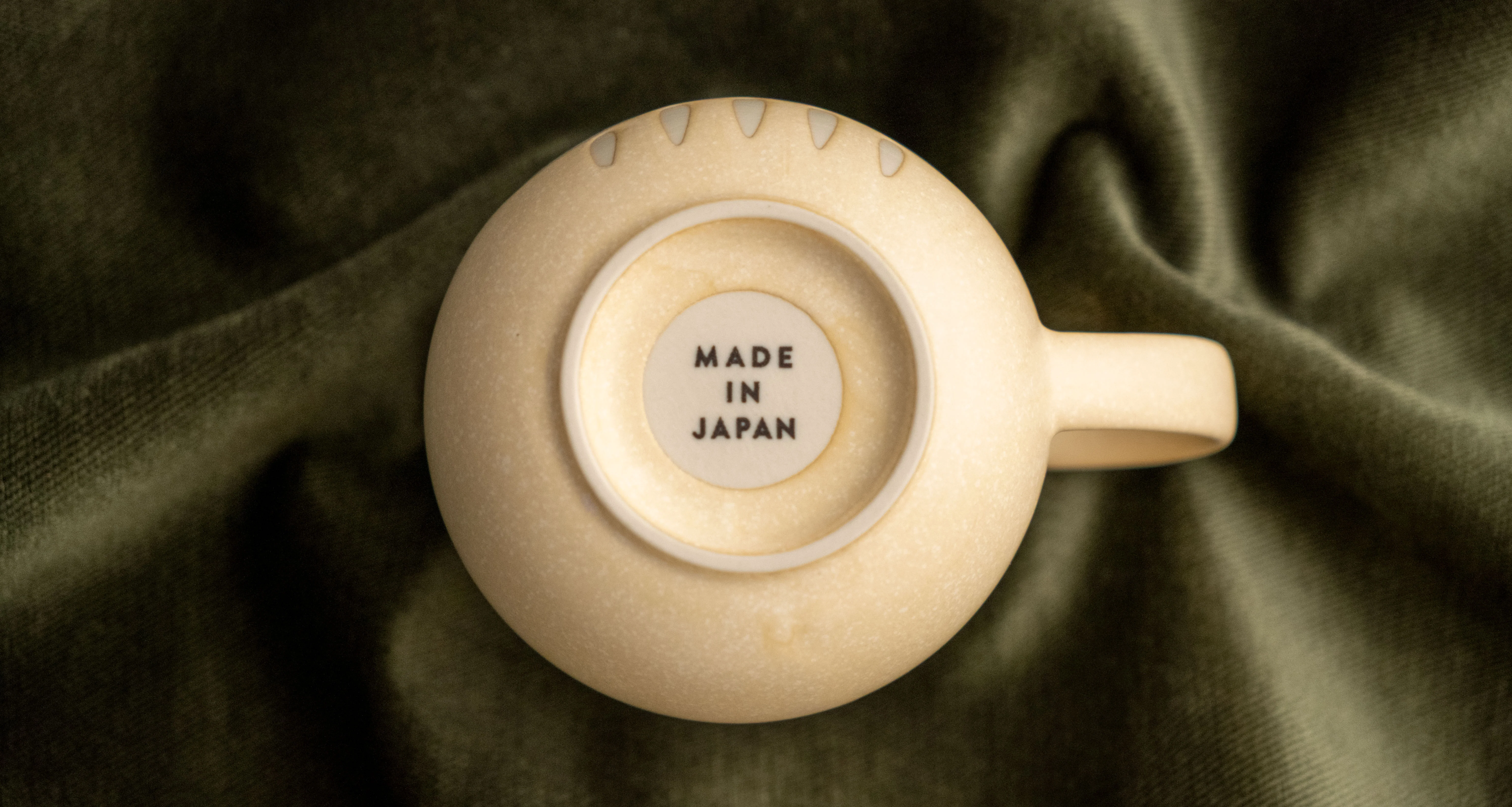 Mino Japanese Daruma Mug [beige] - Image 3