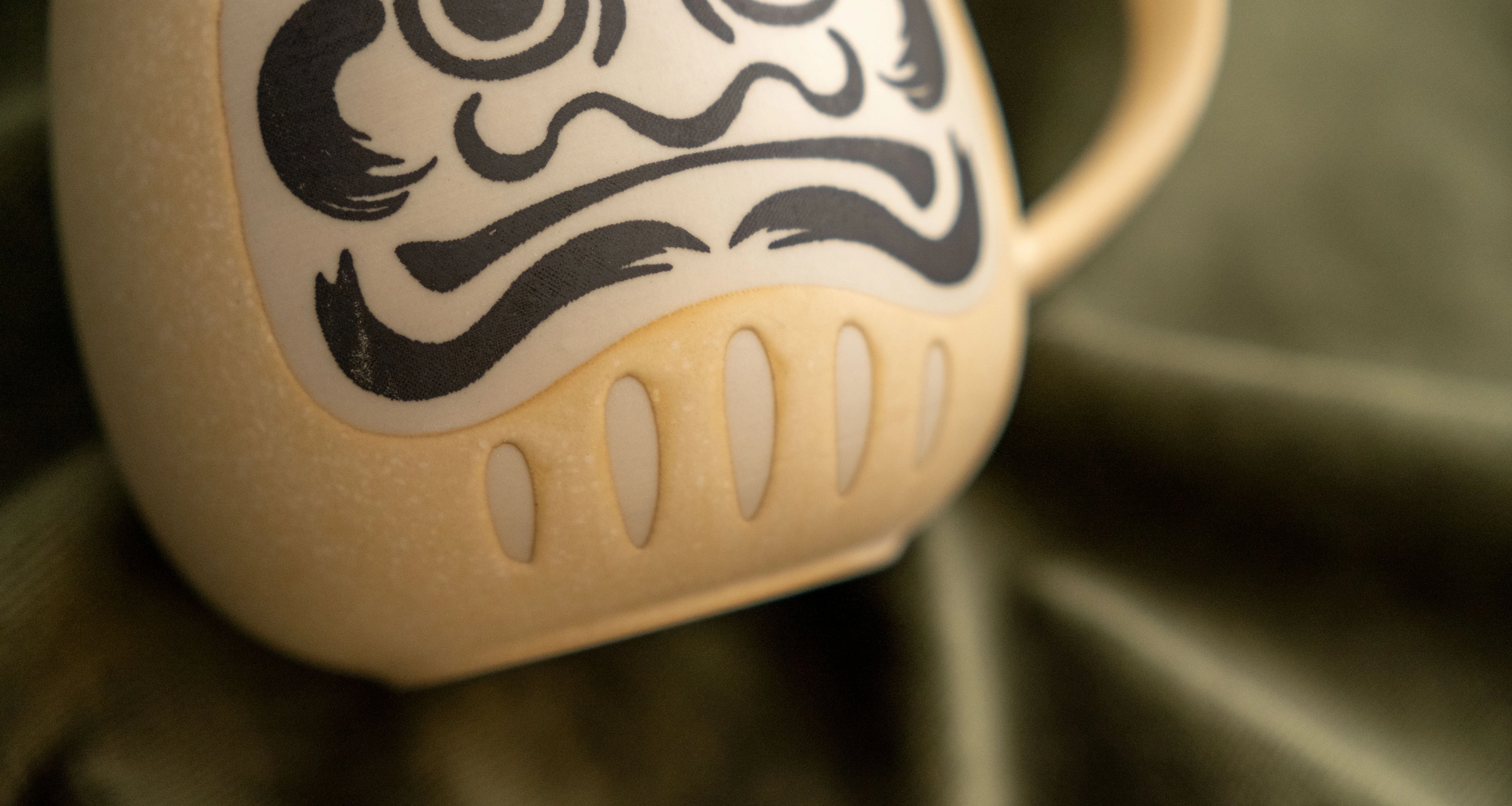 Mino Japanese Daruma Mug [beige] - Image 4