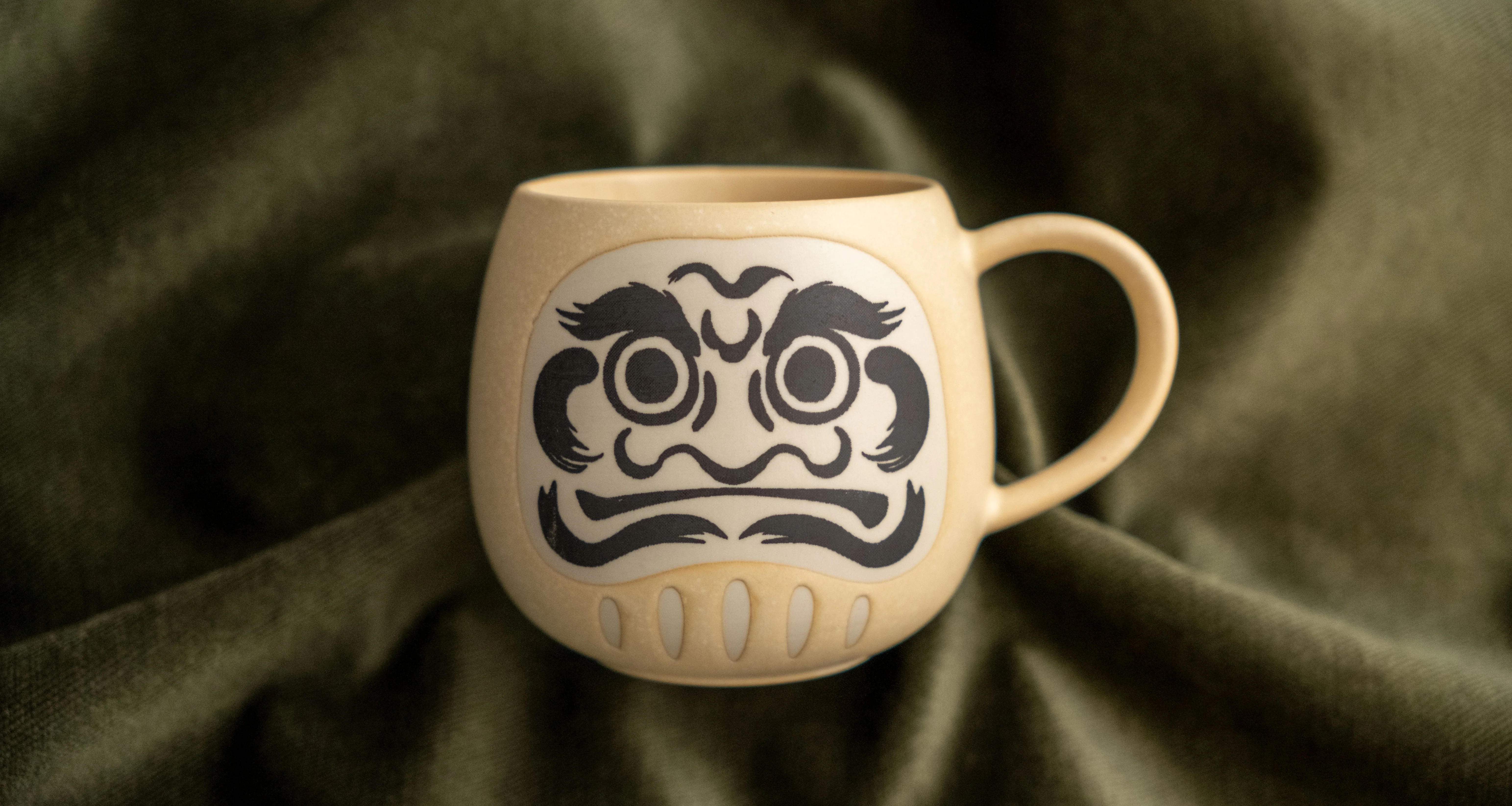 Mino Japanese Daruma Mug [beige] - Image 5
