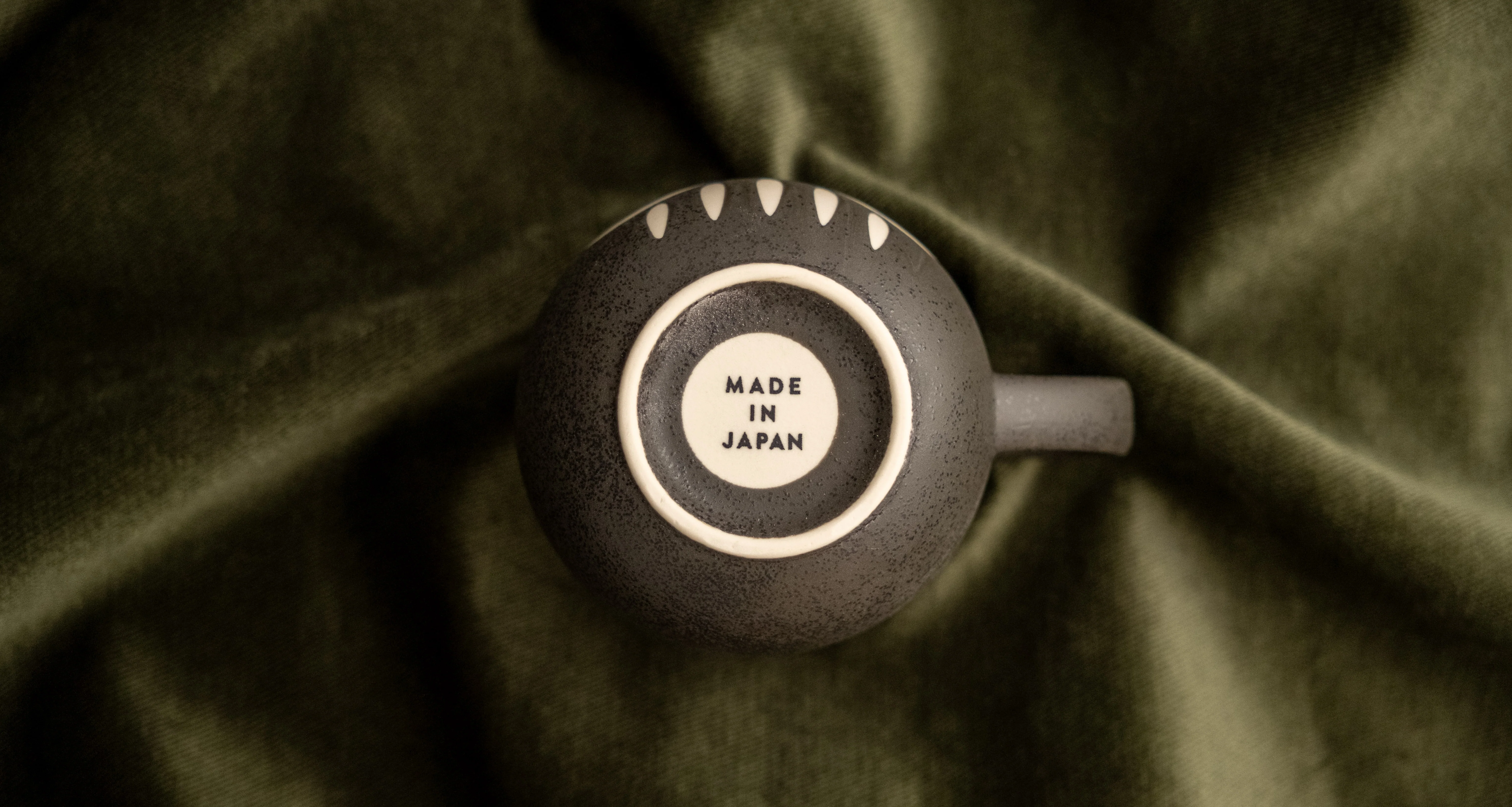 Mino Japanese Daruma Mug [black] - Image 3