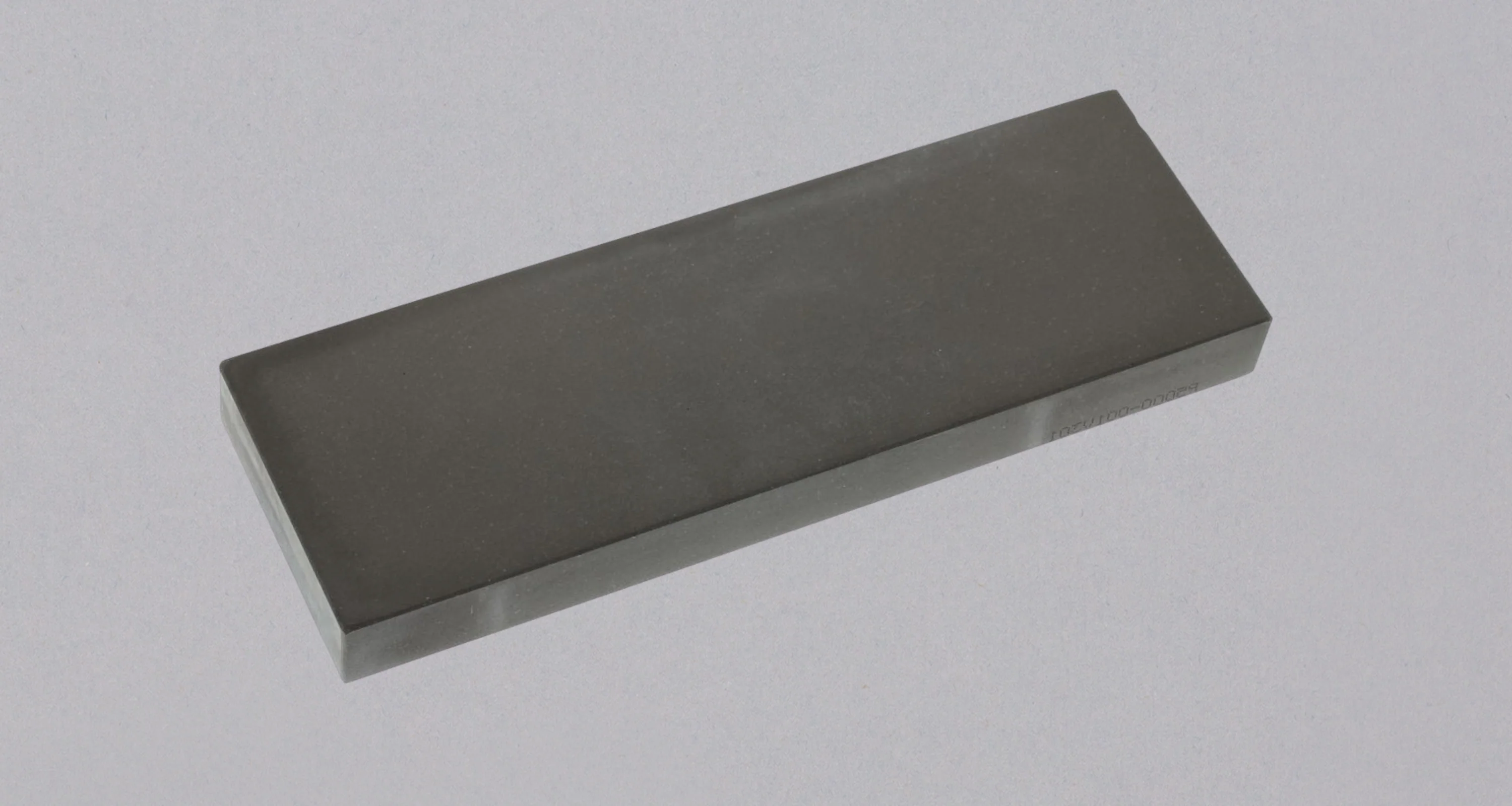 Naniwa Sharpening Stone - #5000 [Professional Stone series / P-350]