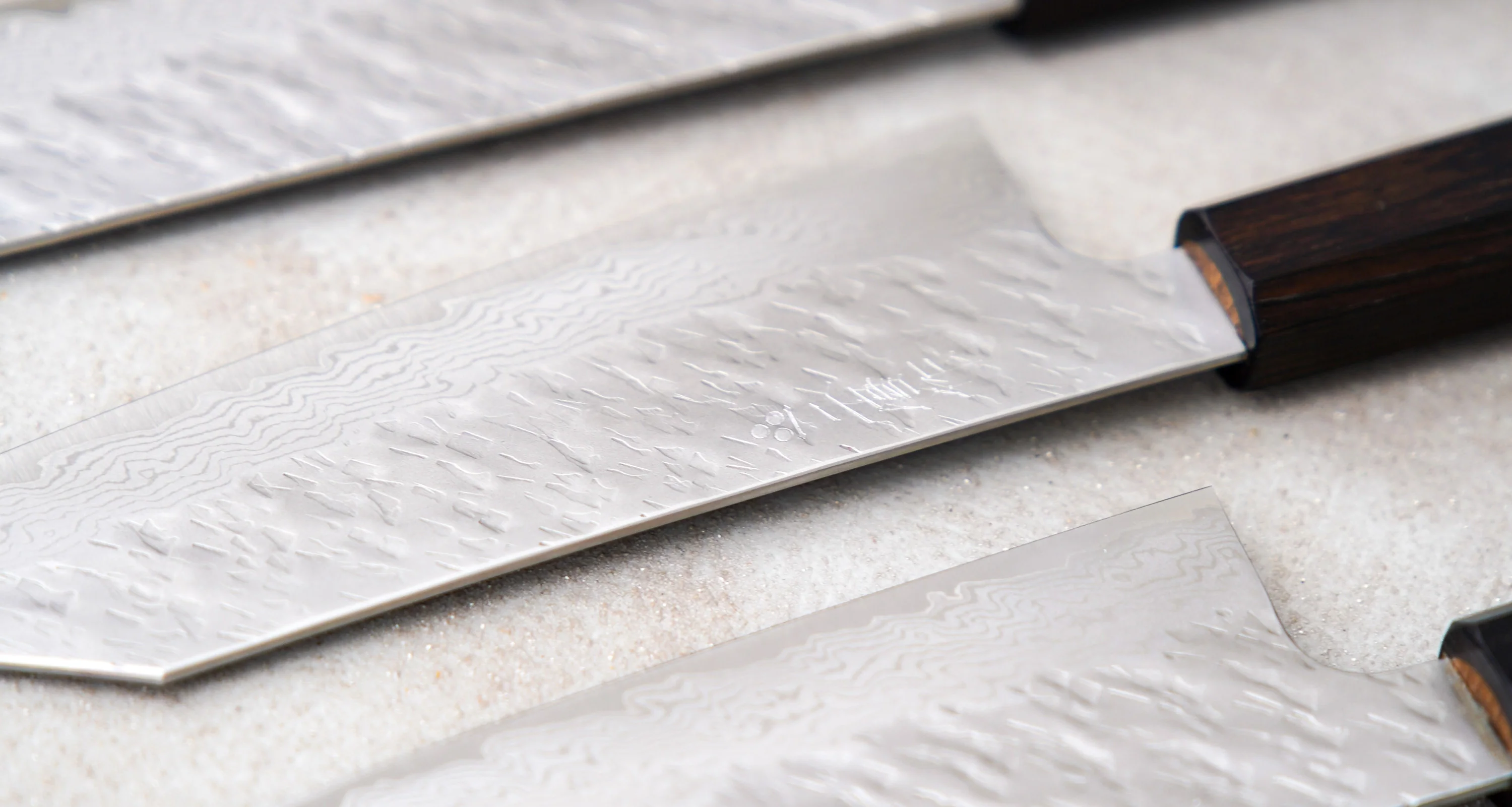 Nigara Gyuto VG-10 Damascus Tsuchime 210mm (8.2") - Image 5