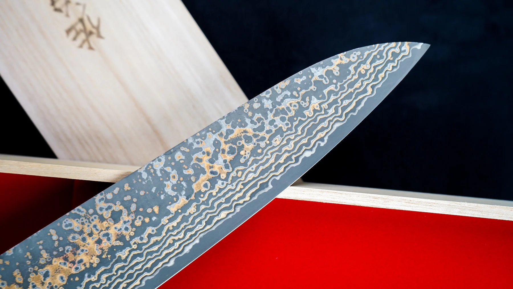 Saji Gyuto VG-10 Gold RWO 210mm (8.3") - Image 5