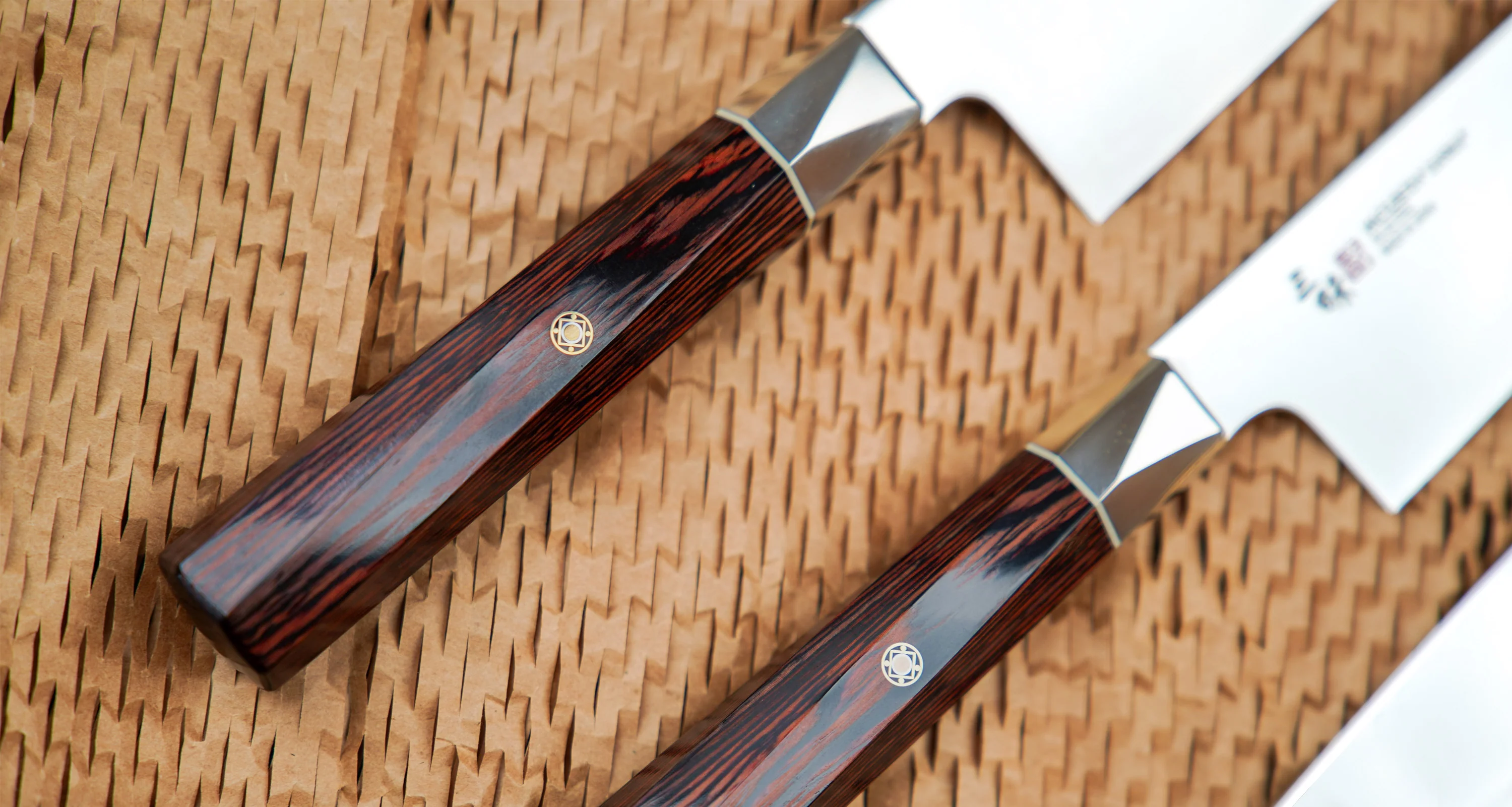 [SET] Mcusta Zanmai Supreme Twisted [gyuto + santoku] - Image 3