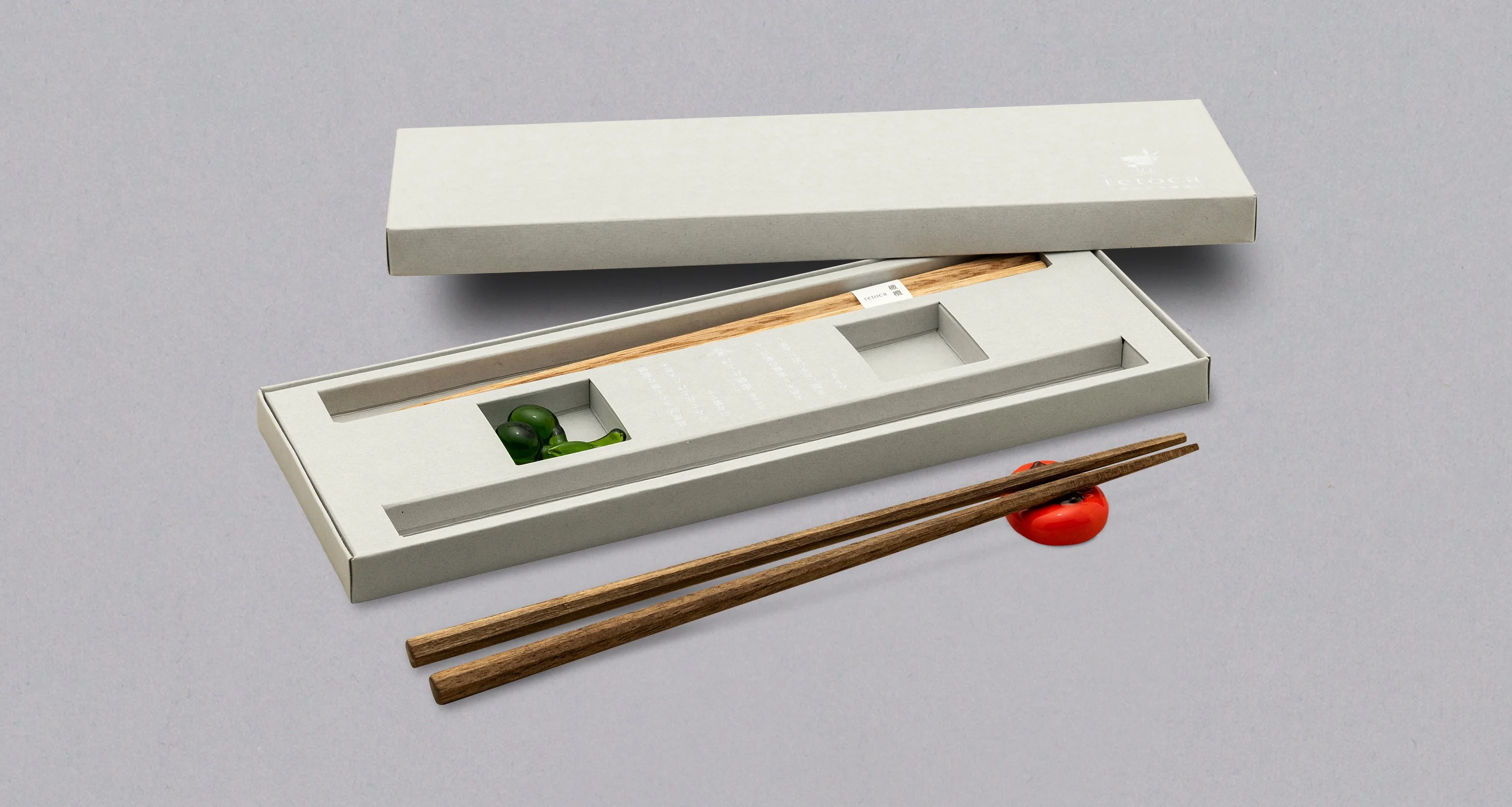 Tetoca Persimmon and Olive Wood Chopstick Gift Set - Image 2