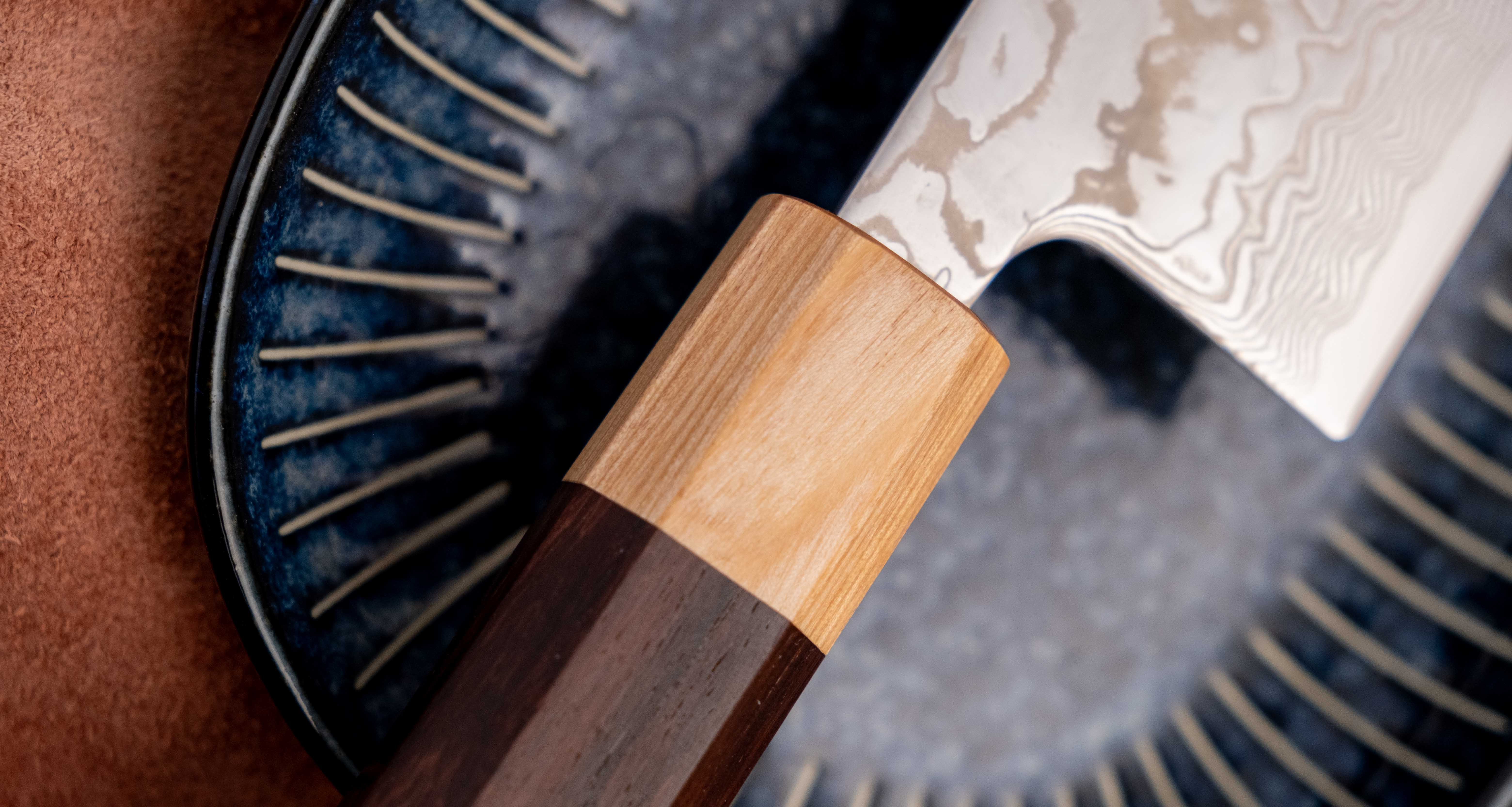 Tsunehisa Santoku SLD Damascus 165mm (6.5") [Rosewood-Cedar] - Image 9