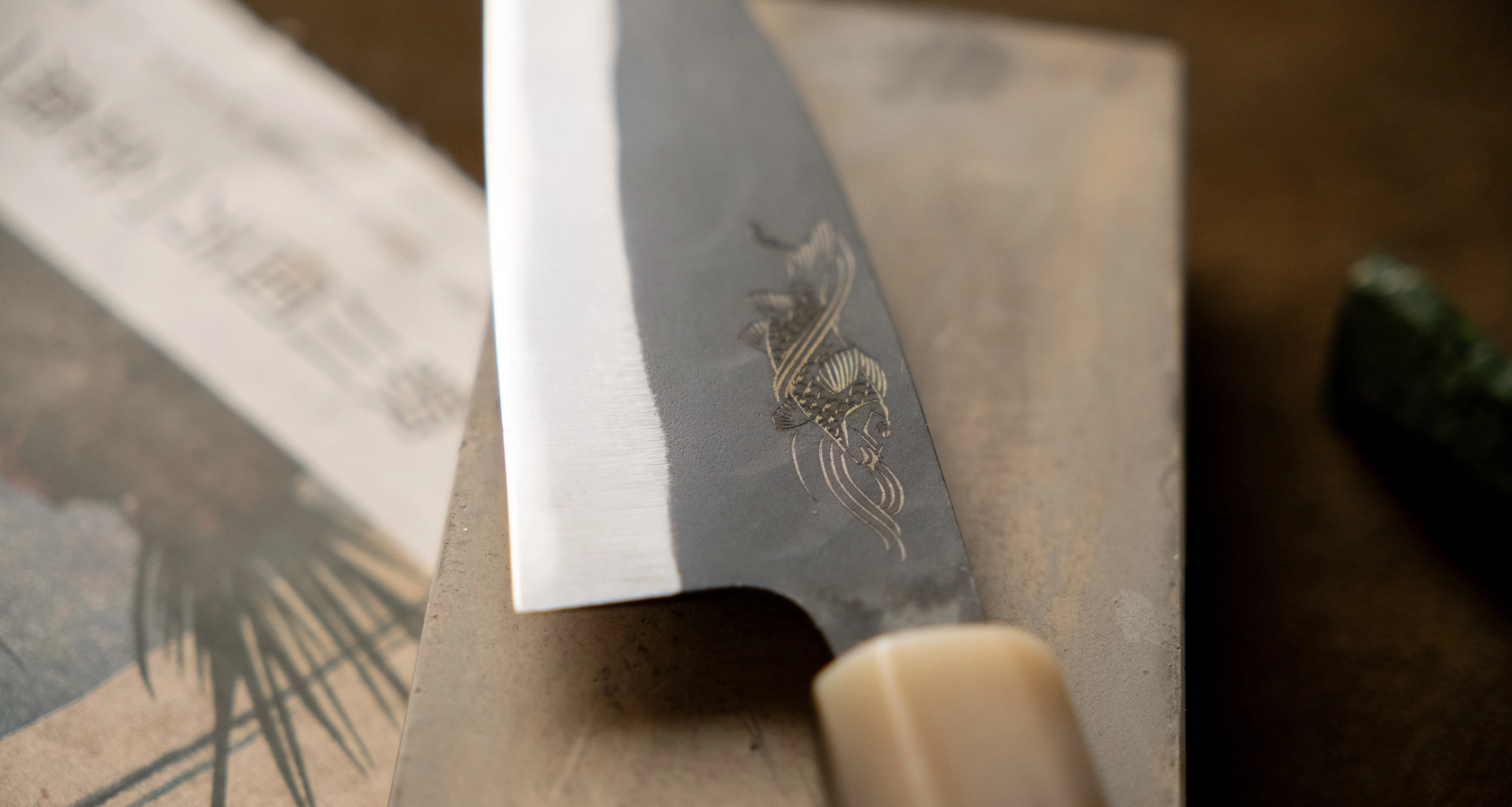 Yoshida Ajikiri SUJ-2 Kuro-uchi 100mm (3.9") [Koi Fish] - Image 4