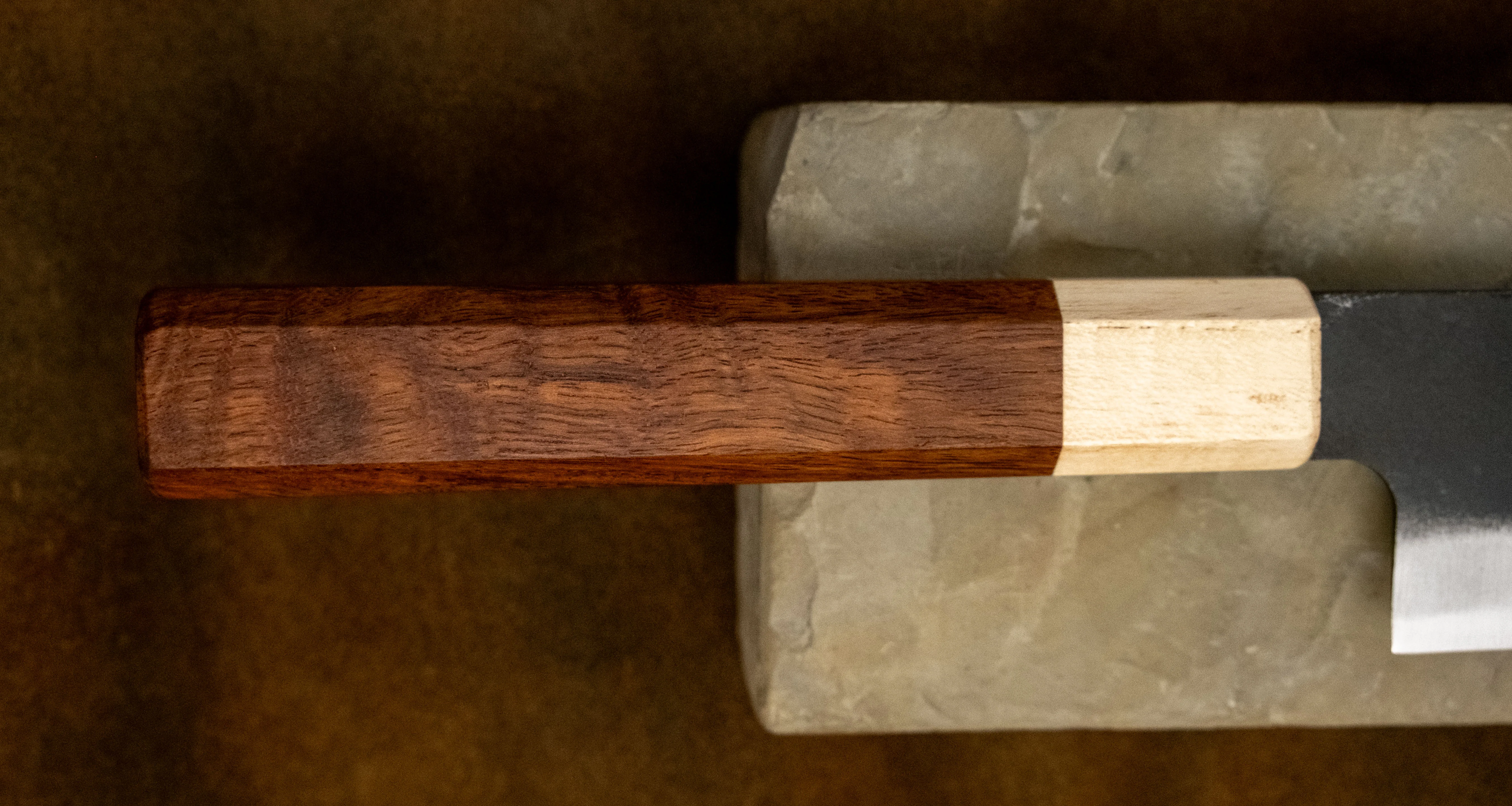 Yoshida Santoku SUJ-2 Kuro-uchi 165mm (6.5") [Rosewood-Cedar/Octagon] - Image 6