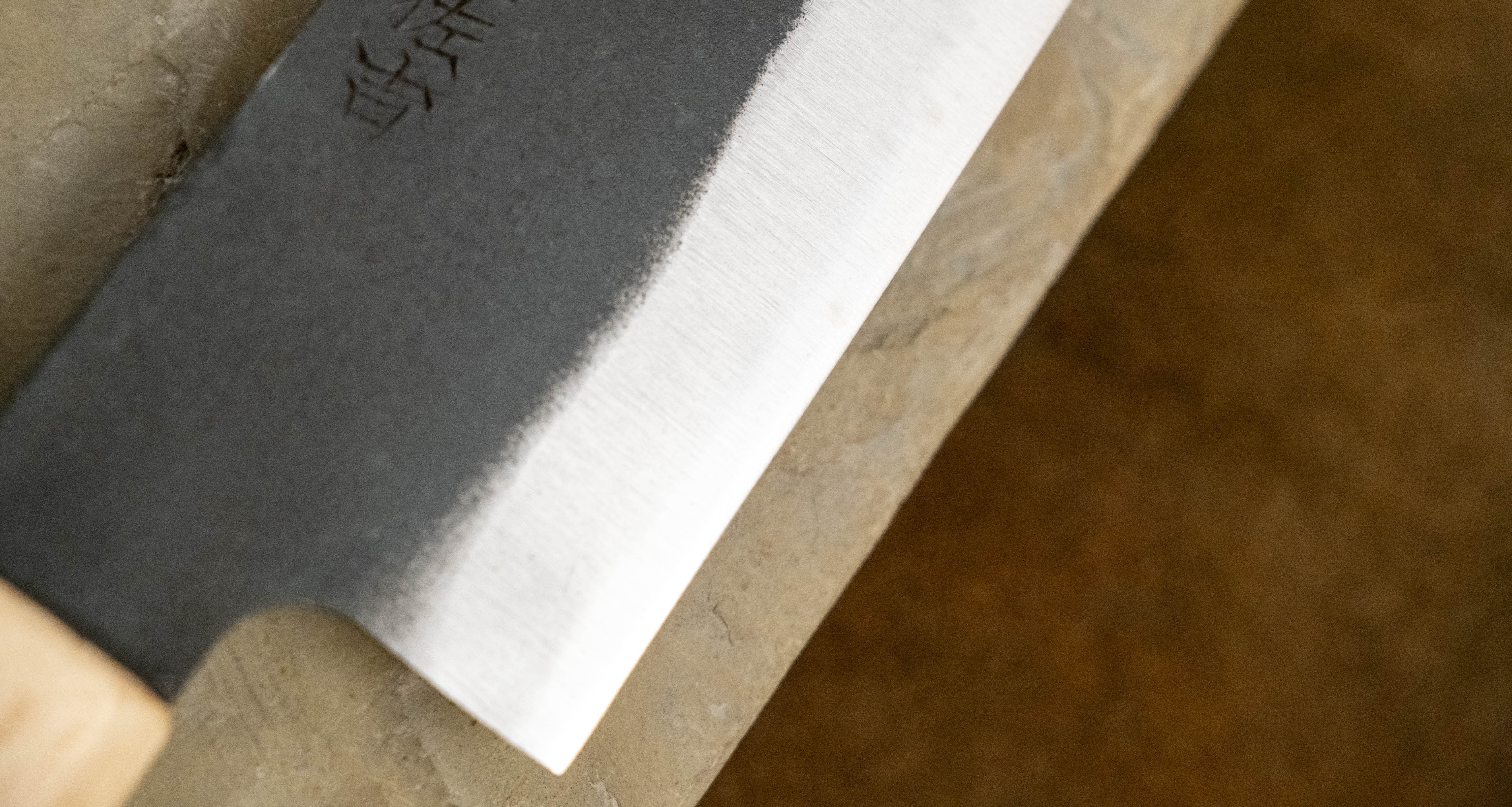 Yoshida Santoku SUJ-2 Kuro-uchi 165mm (6.5") [Rosewood-Cedar/Octagon] - Image 7