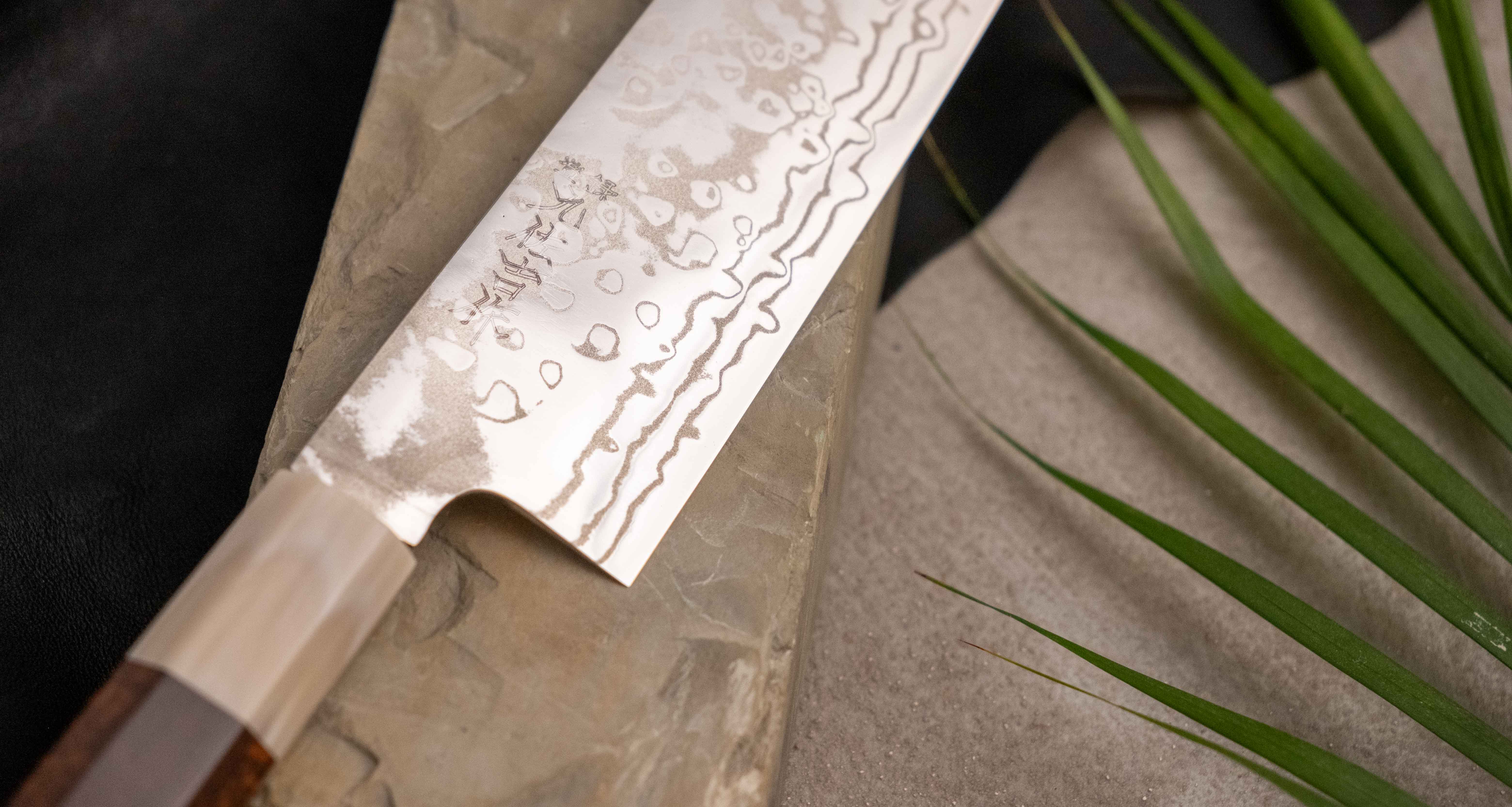 ZDP-189 Gyuto Damascus Snake Blond Buffalo 240mm (9.4") [limited] - Image 6